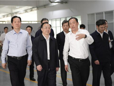 江蘇省省長吳政隆蒞臨威騰集團走訪調(diào)研
